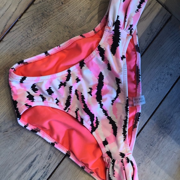 Bikini Tops & Bottom - Picture 5 of 8